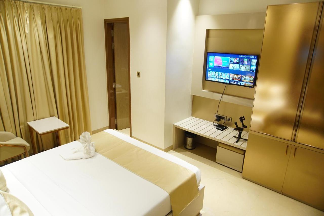 Red Orchid Kanpur Exterior foto