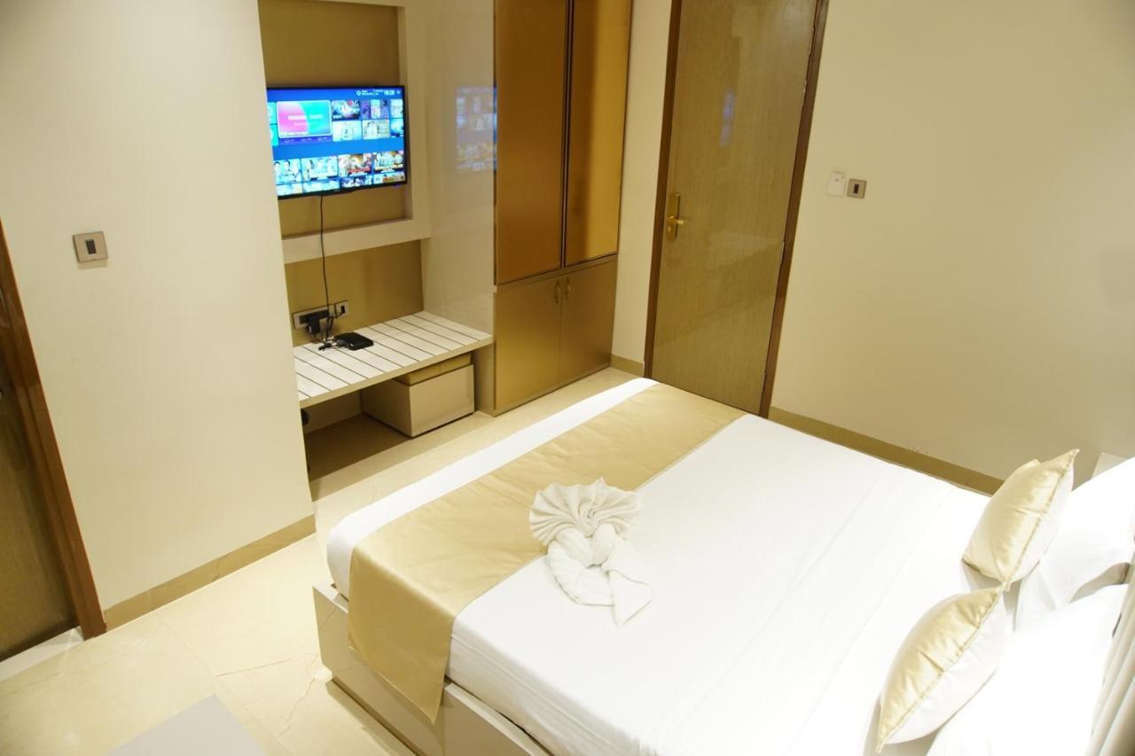 Red Orchid Kanpur Exterior foto